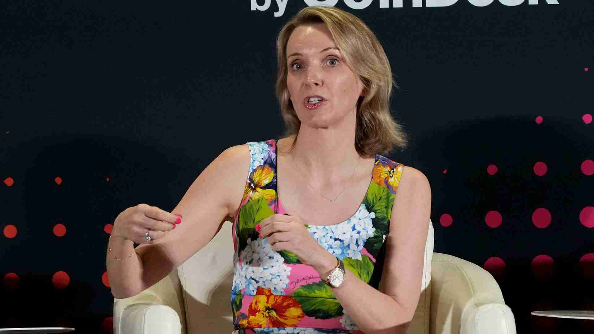 区块链协会的长期首席执行官克里斯汀·史密斯（Kristin Smith）下个月离开担任新索拉纳政策研究所（Solana Policy Institute）主席